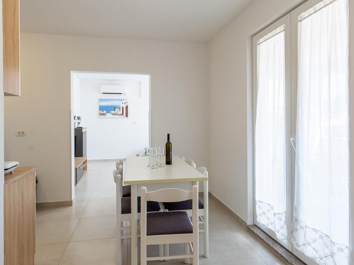 Amoroso Apartment 200M From Sea 波雷奇 外观 照片