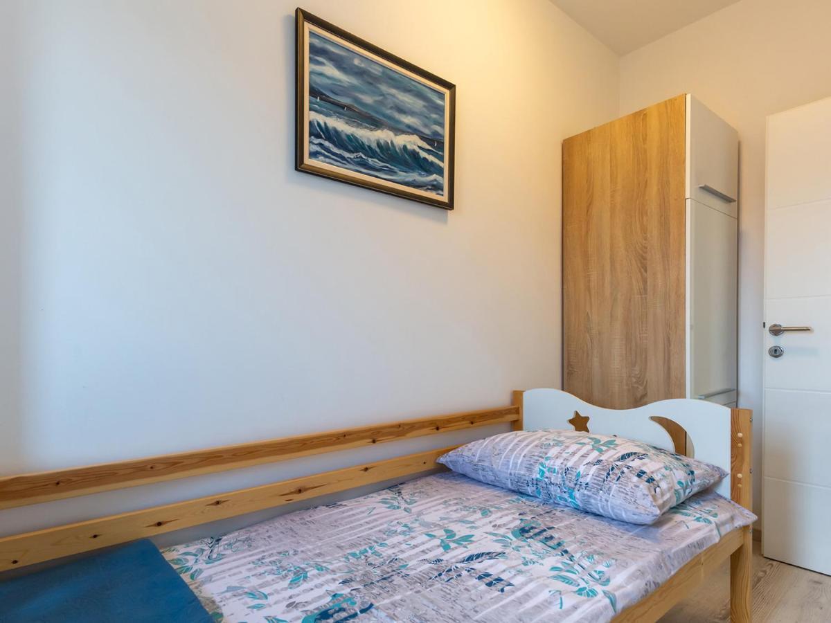 Amoroso Apartment 200M From Sea 波雷奇 外观 照片